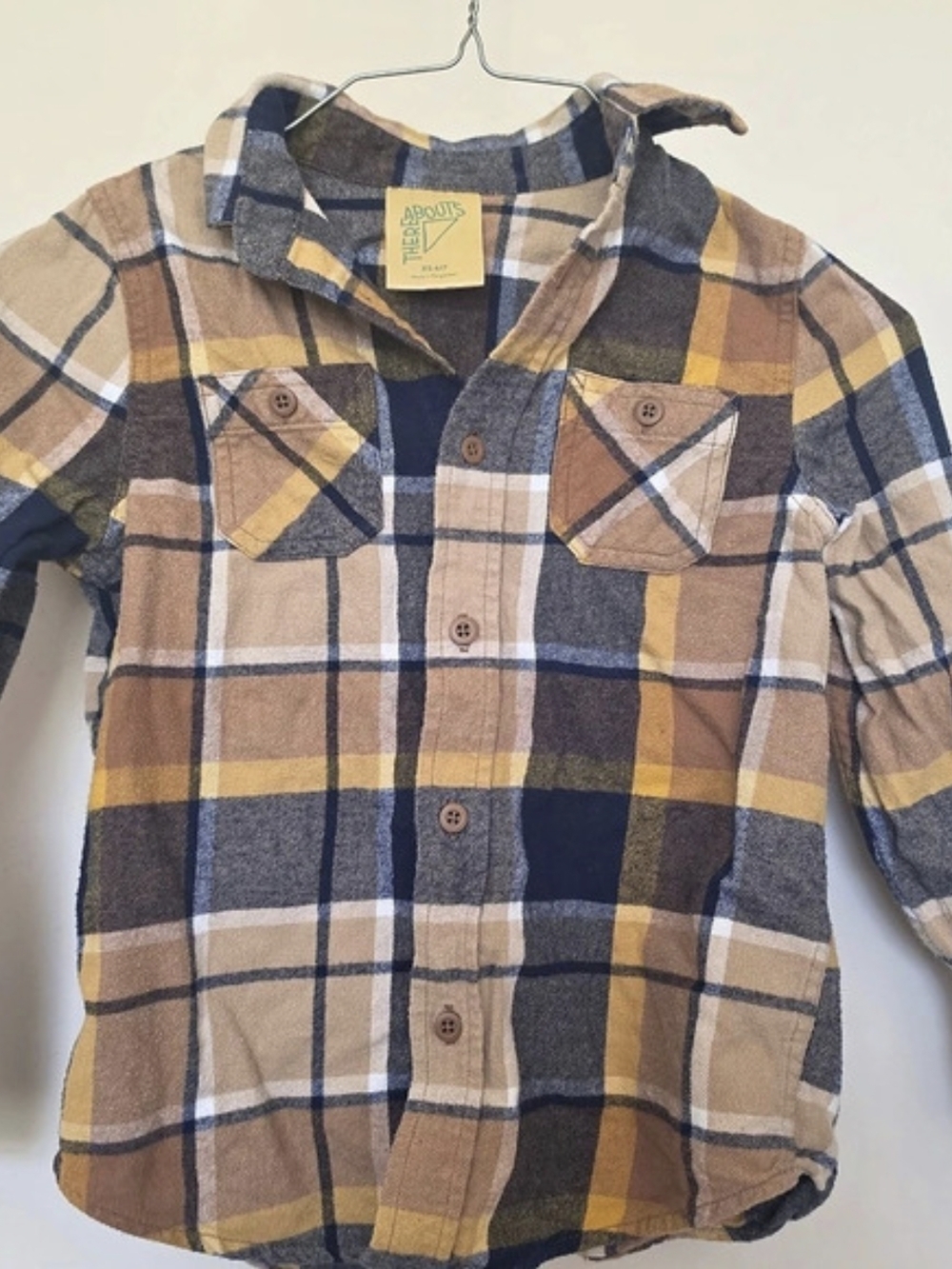 Threads 4 Thought Boys Plaid Button Down in Brown & Blue Size XS (6/7)
